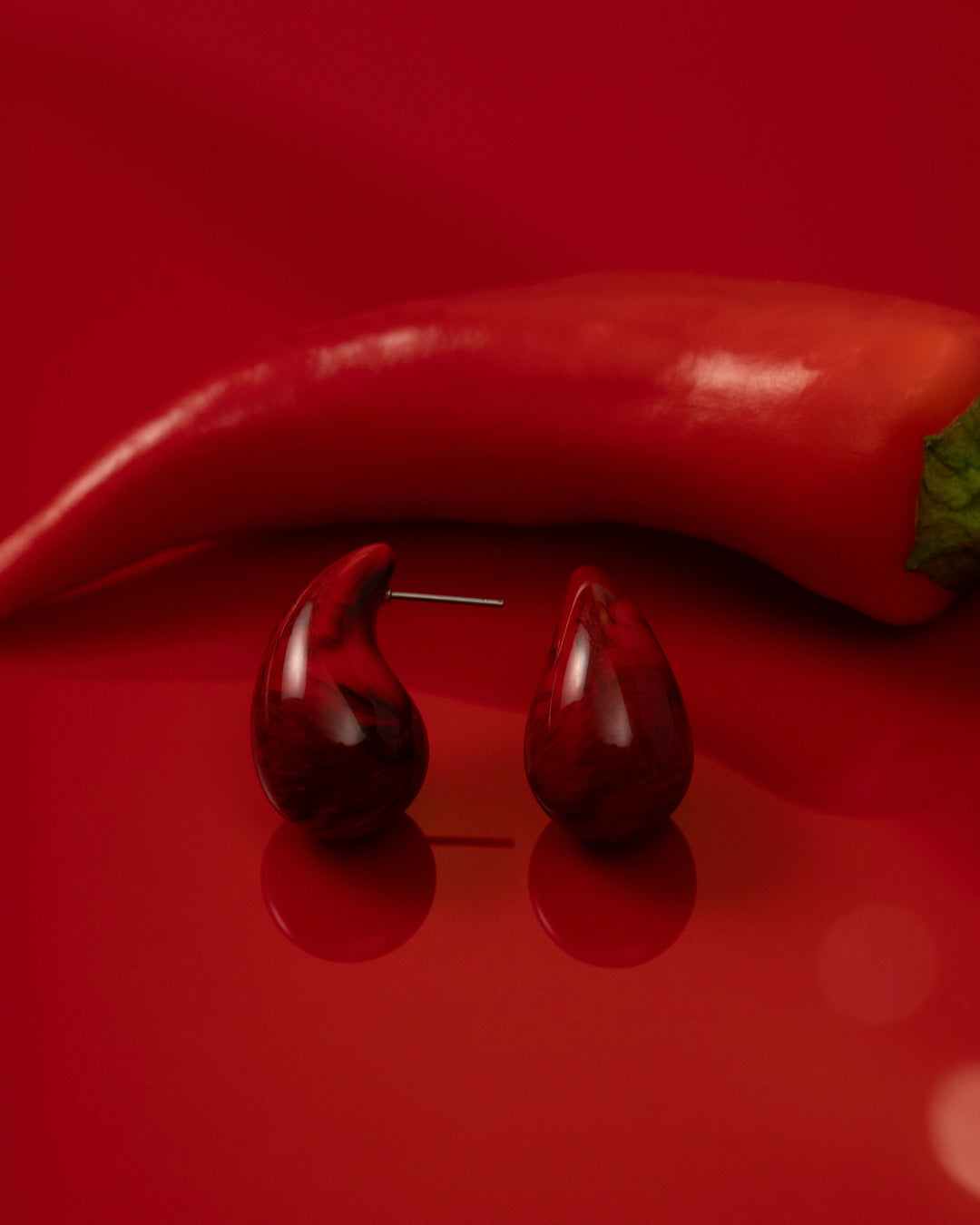 The Lucite Gia Earrings | Tortoise