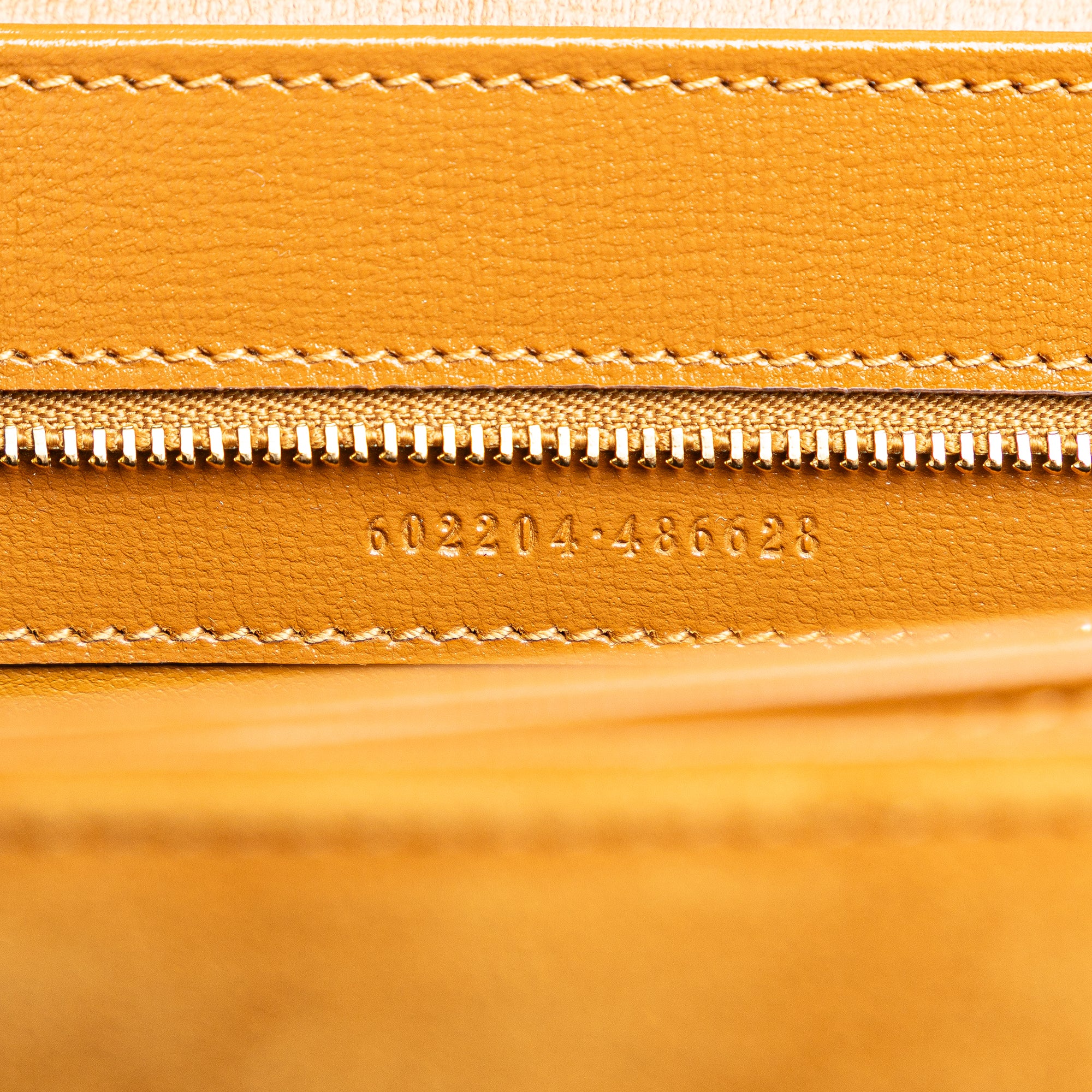 Gucci | Pre-Owned Small Shearling Trimmed Suede Horsebit 1955 Crossbody | Brown