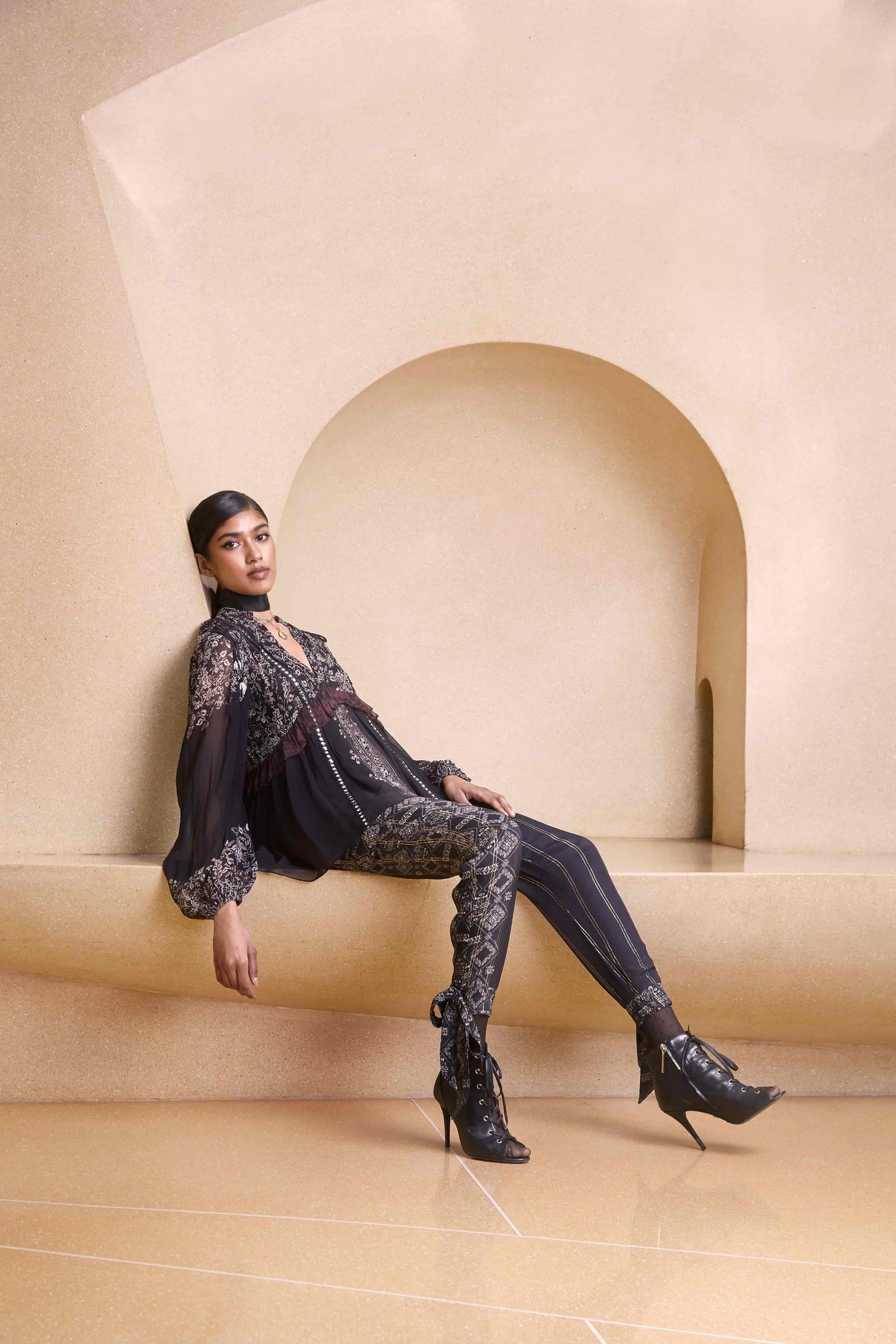 Rococo Sand | Roya Jogger Pants | Black