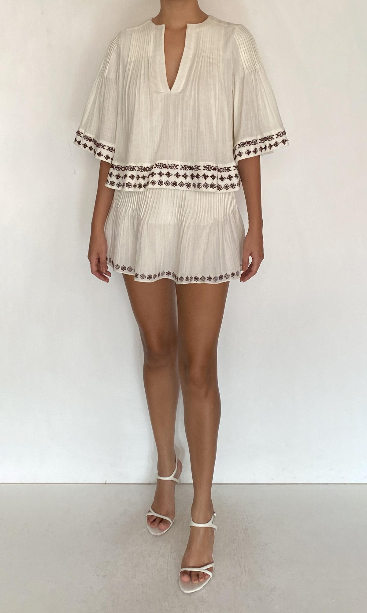 Rococo Sand | Taz Double Gauze Pintucks Detail Top | White