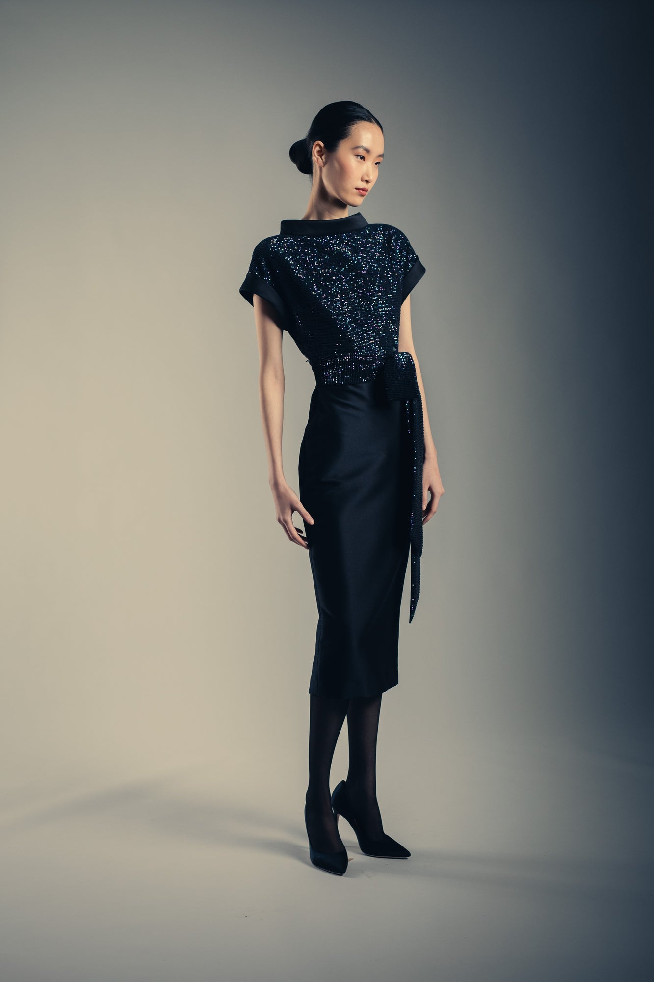 Badgley Mischka | Black Sequin Drop-Shoulder Combo Cocktail Dress | Black