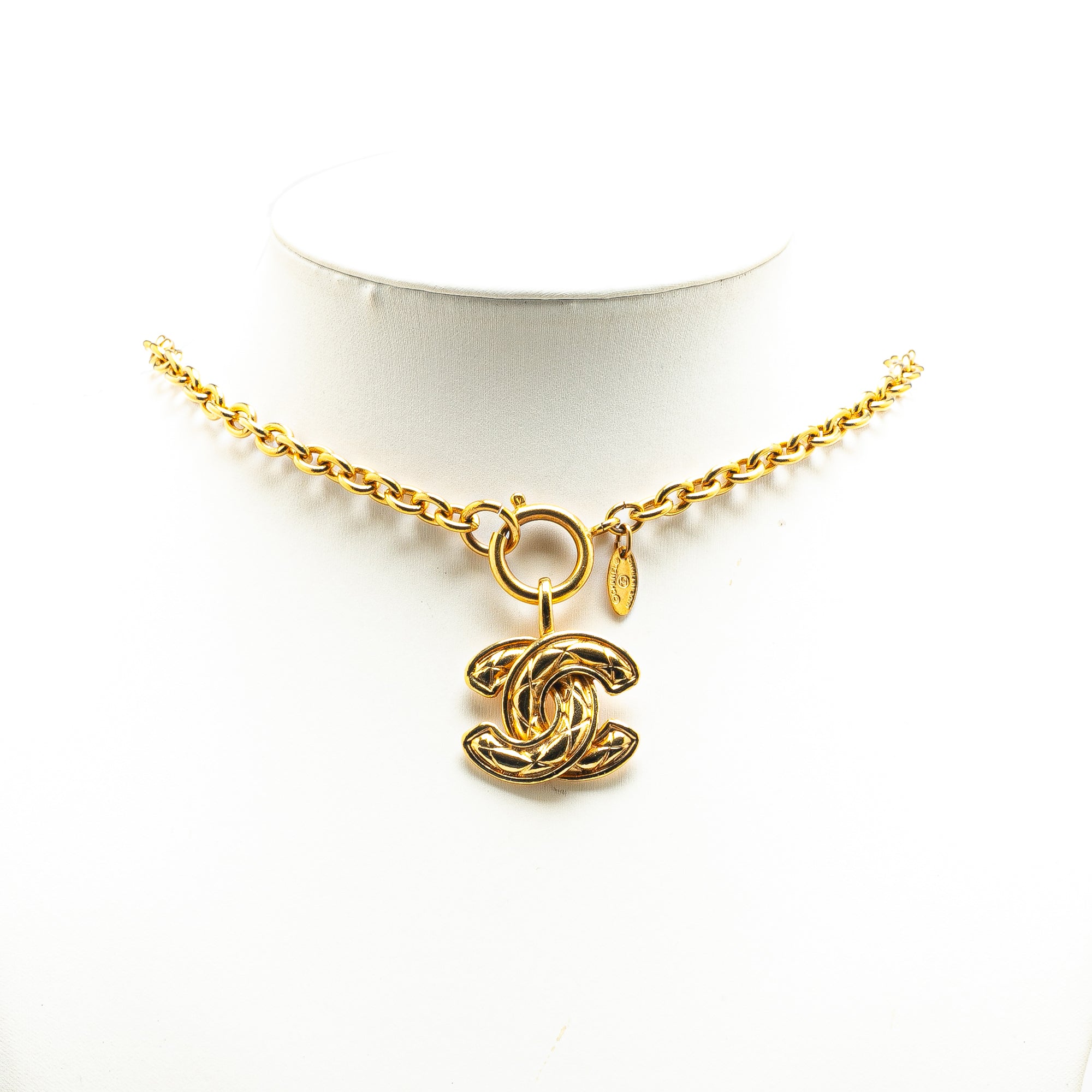 Chanel | Pre-Owned Gold Plated CC Quilted Pendant Necklace | Gold