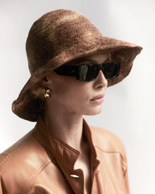Teagan Bucket - Janessa Leone