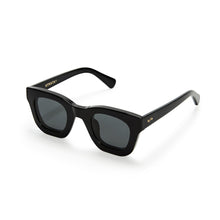 Roadcase | Black | Smoke Lenses