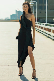 ONE33 SOCIAL | The Mercer Black Pleated Ruffle Gown | Black