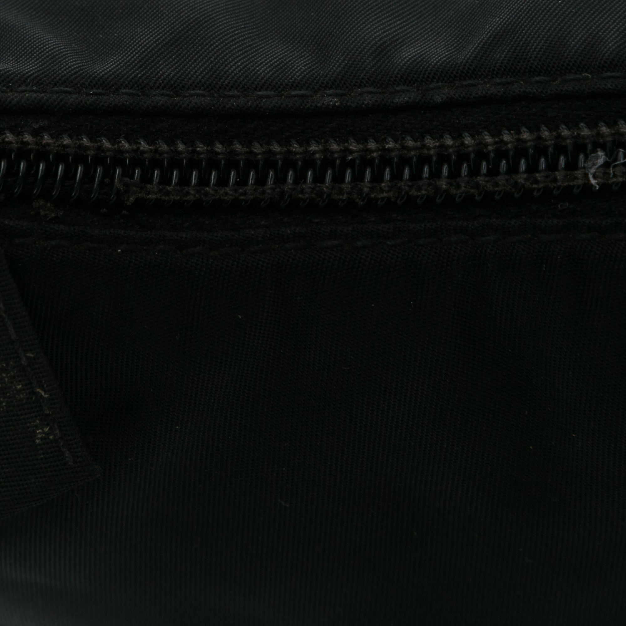 Prada | Pre-Owned Tessuto Re-Edition 2000 Shoulder Bag | Black
