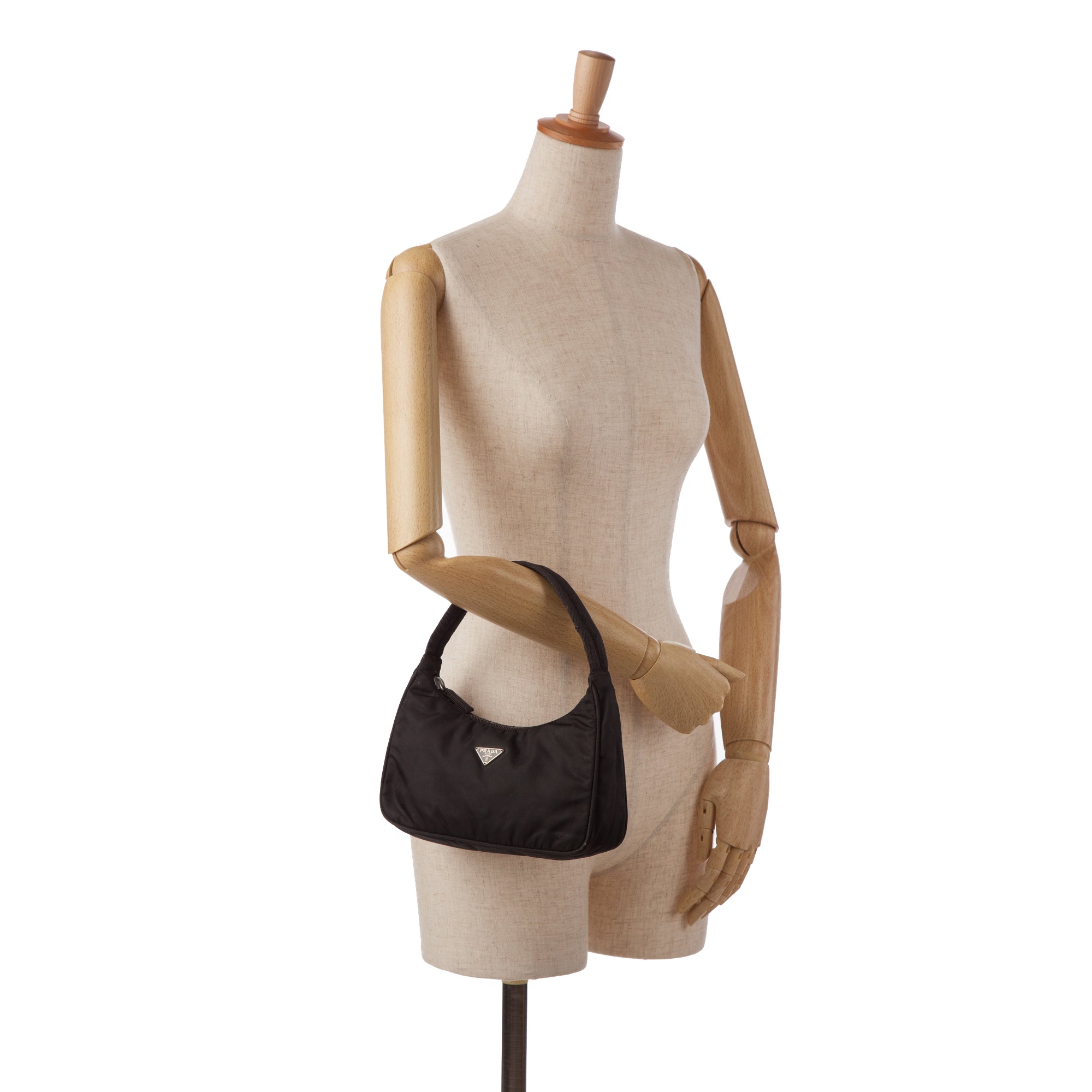 Prada | Pre-Owned Tessuto Re-Edition 2000 Shoulder Bag | Black