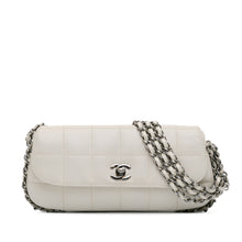 Chanel | Pre-Owned Choco Bar Lambskin 3 Chain Single Flap | White