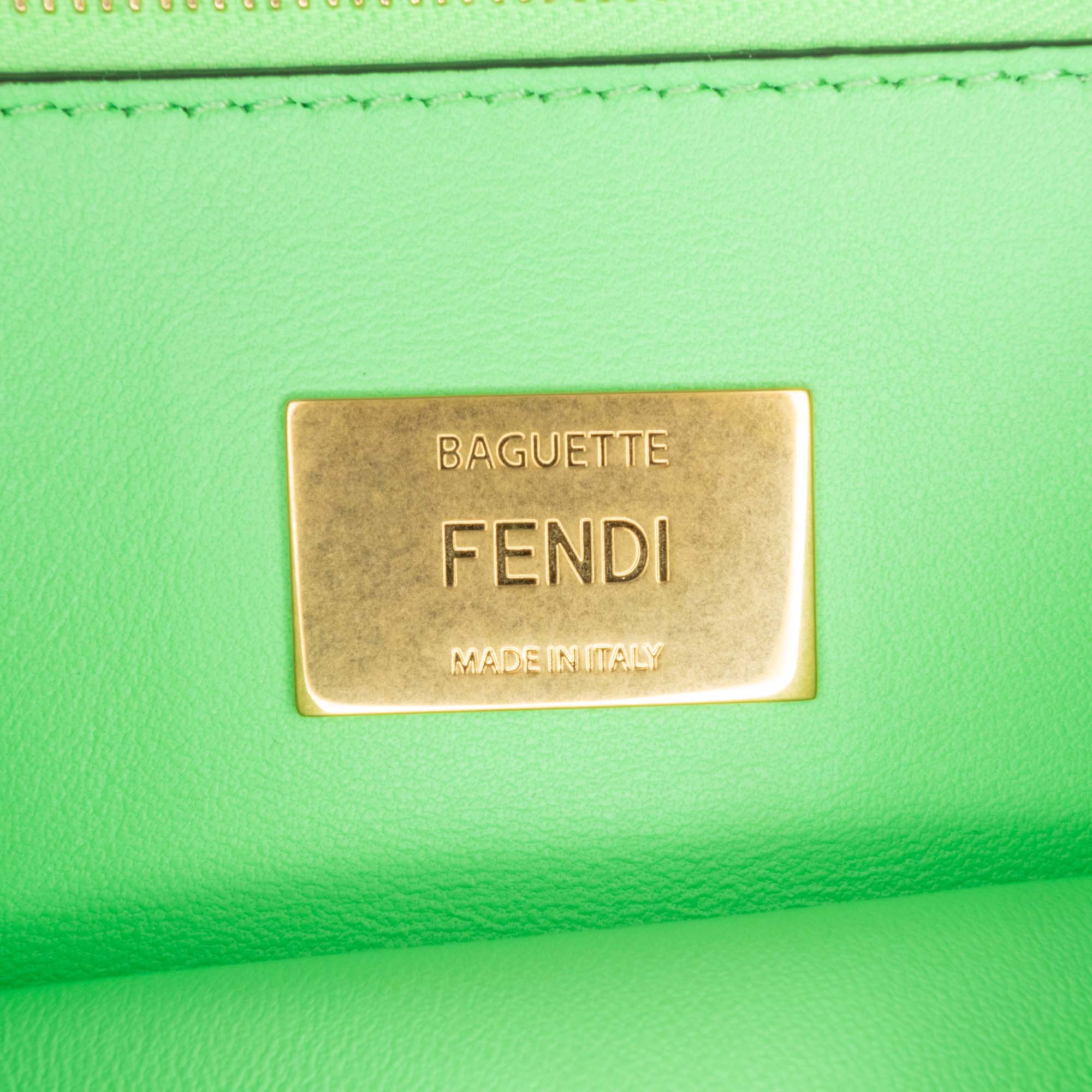 Fendi | Pre-Owned Zucca Embossed Leather Chain Midi Baguette | Green
