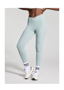 V-Cut Scrunch Leggings | Mist