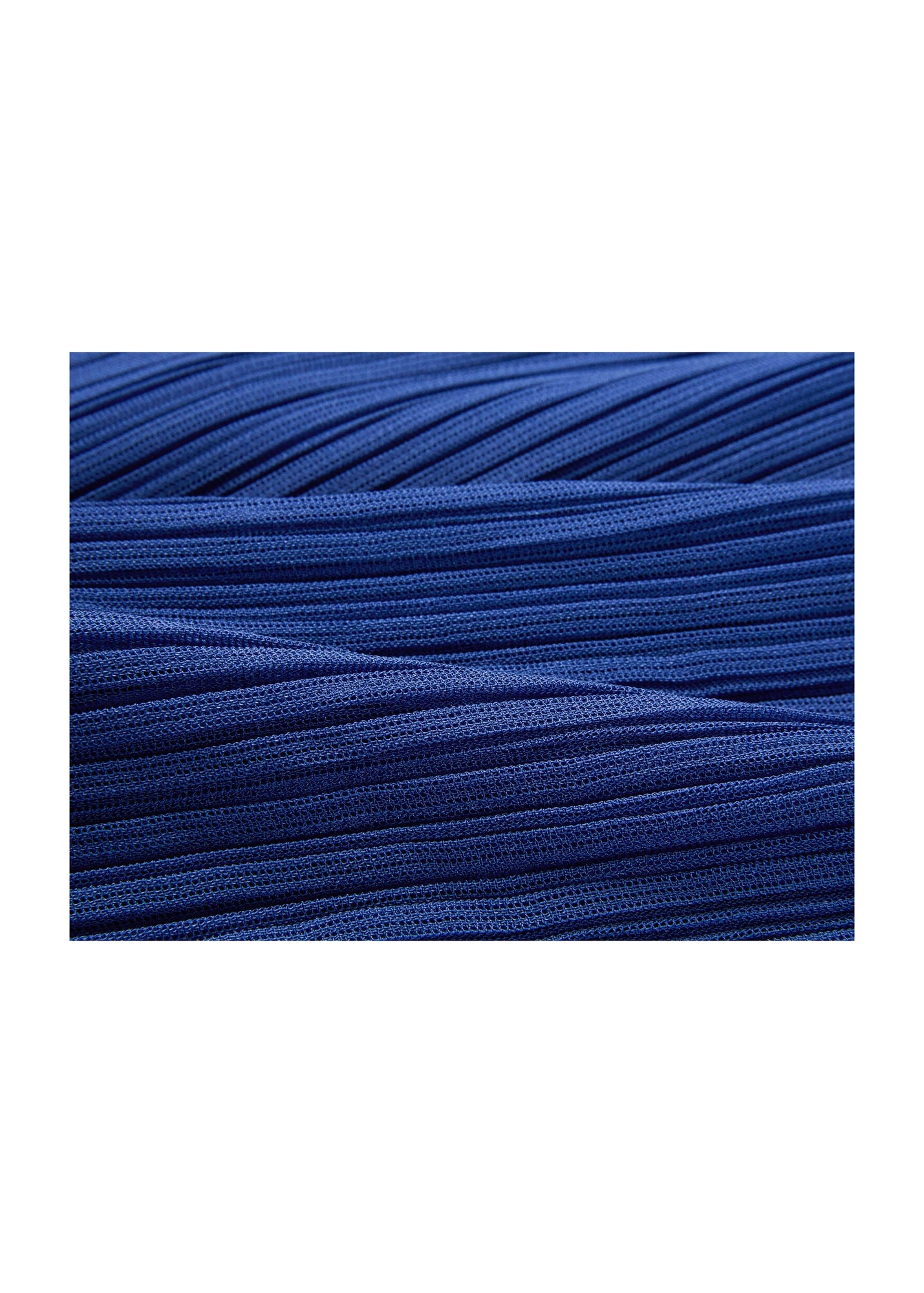 V-neck Waist-fitted Dress | Blue