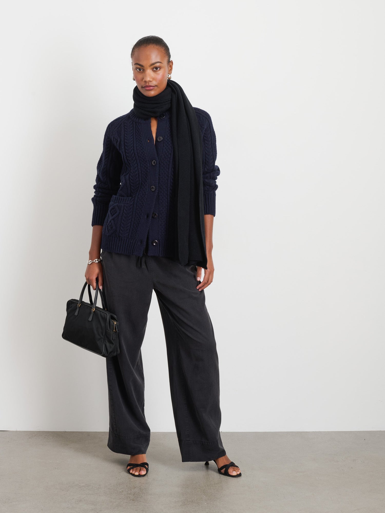 Women | Riley Pant in Drapey Twill | Rich Black