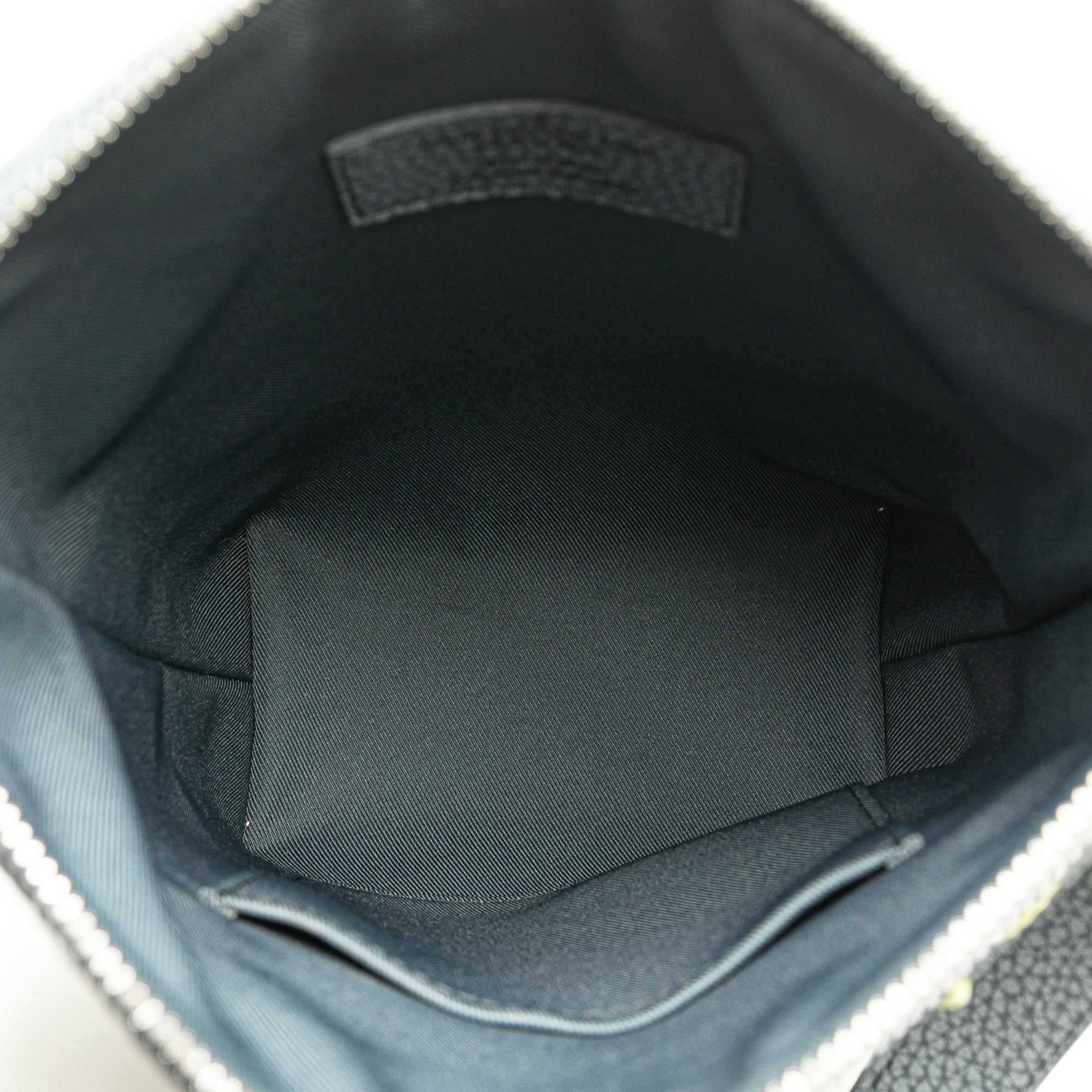 Louis Vuitton | Pre-Owned Monogram Taurillon Hobo Cruiser PM | Gray