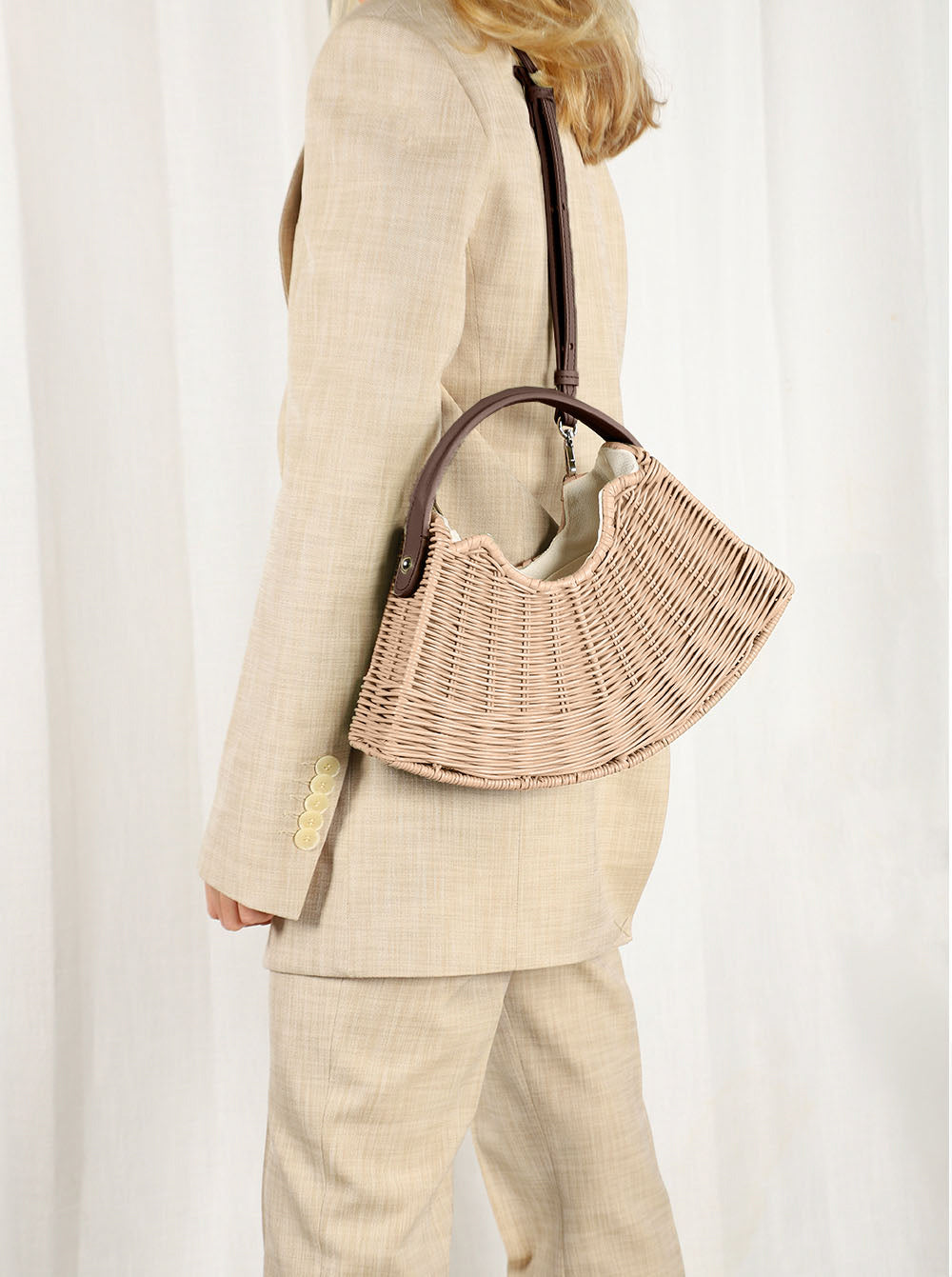 Fan | Brown