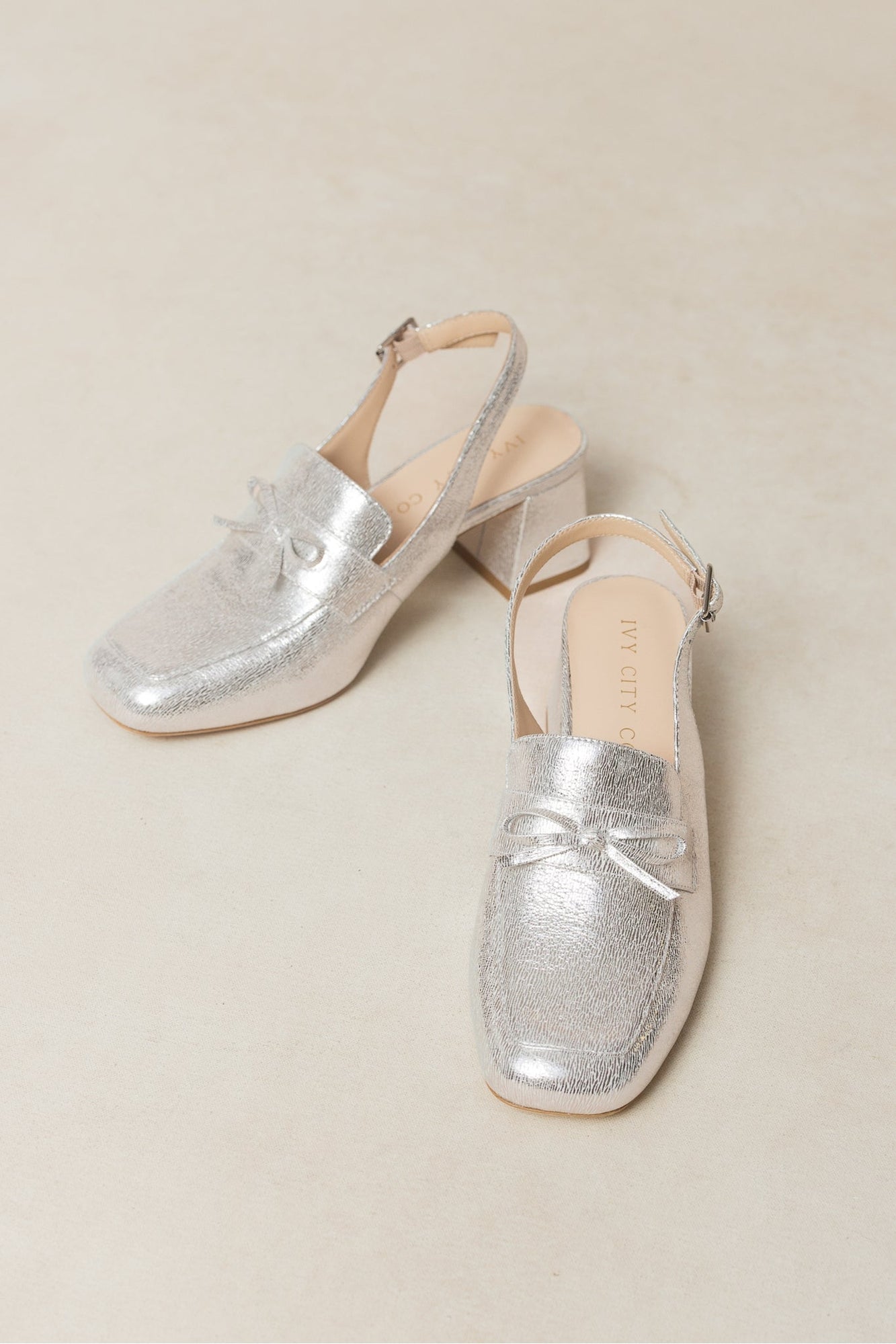 Women | Ivy Bow Loafer | Silver