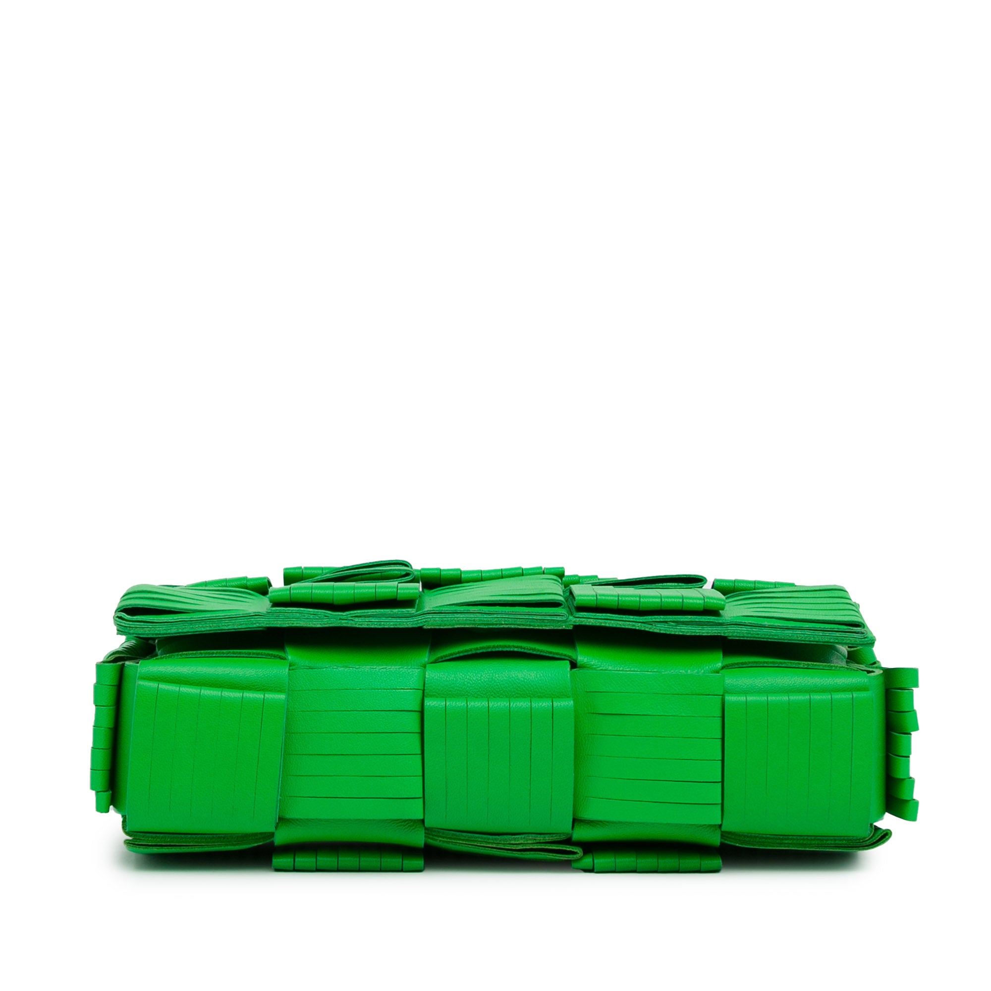 Bottega Veneta | Pre-Owned Nappa Intrecciato Fringed Cassette Crossbody | Green