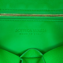 Bottega Veneta | Pre-Owned Nappa Intrecciato Fringed Cassette Crossbody | Green