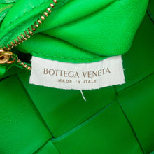 Bottega Veneta | Pre-Owned Nappa Intrecciato Fringed Cassette Crossbody | Green
