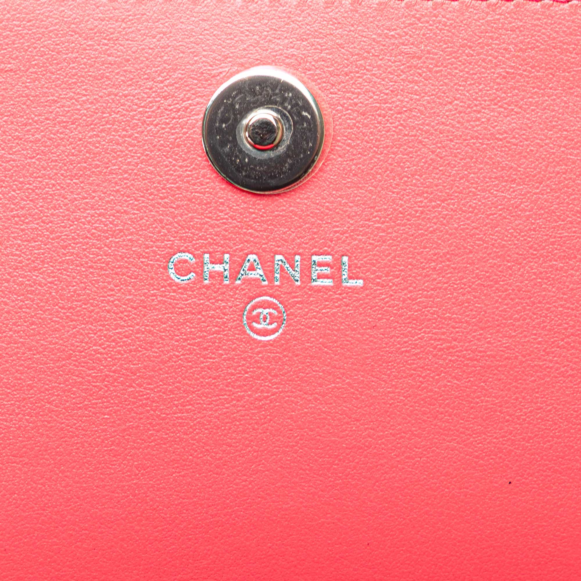 Chanel | Pre-Owned CC Caviar Camellia Wallet On Chain | Pink