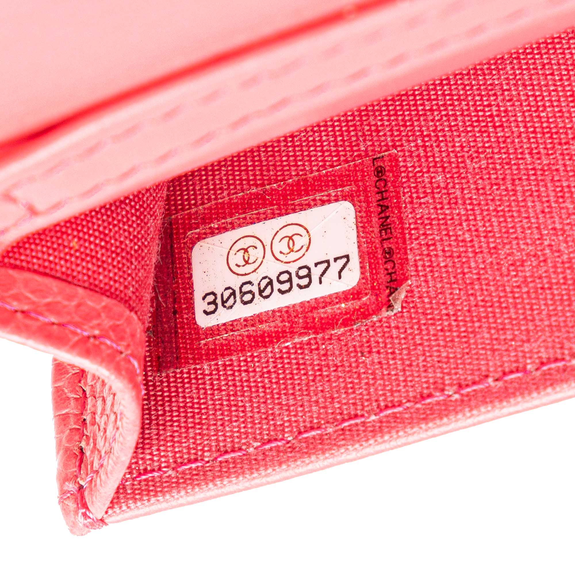 Chanel | Pre-Owned CC Caviar Camellia Wallet On Chain | Pink