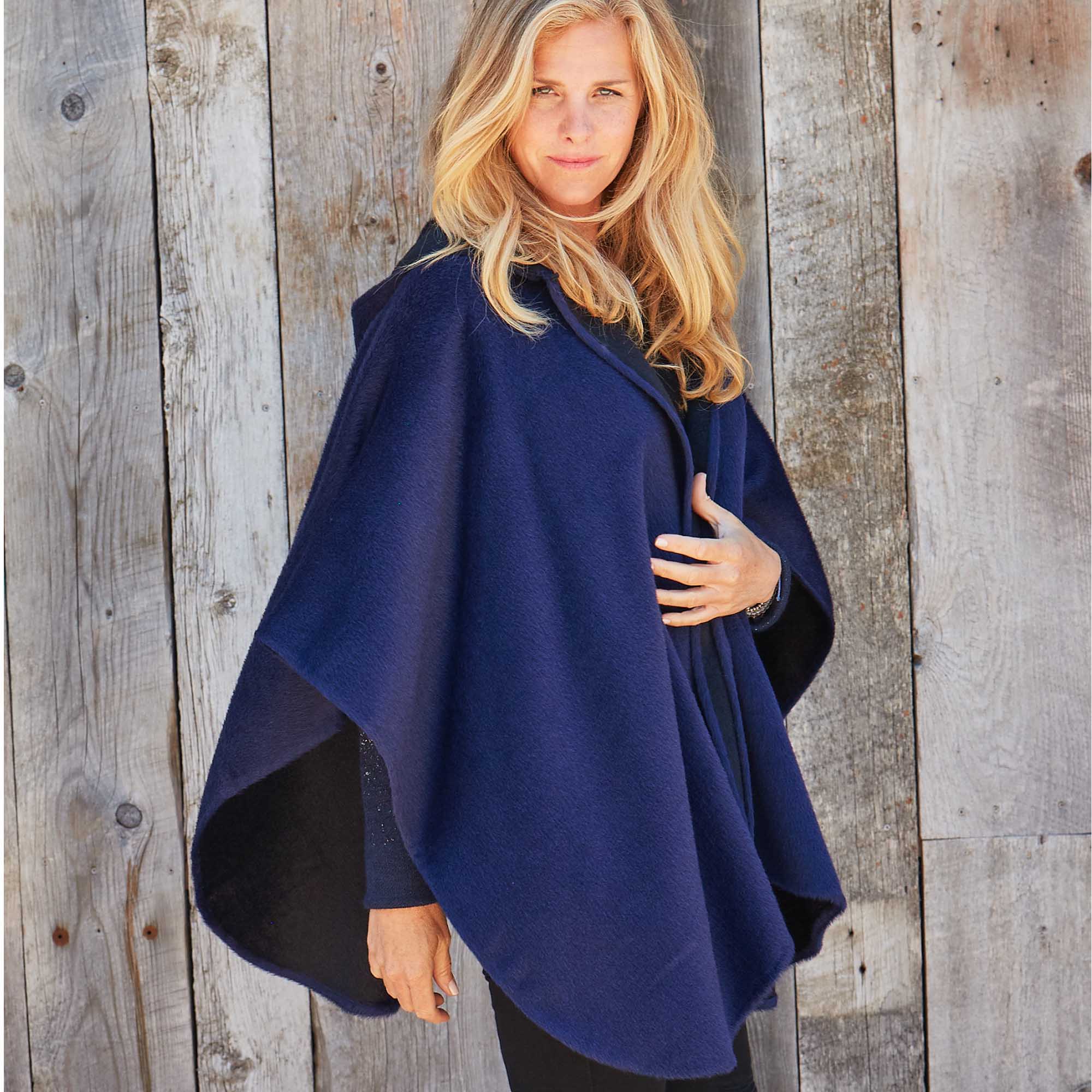 Unisex | Mao Suri Cape | Navy / Black
