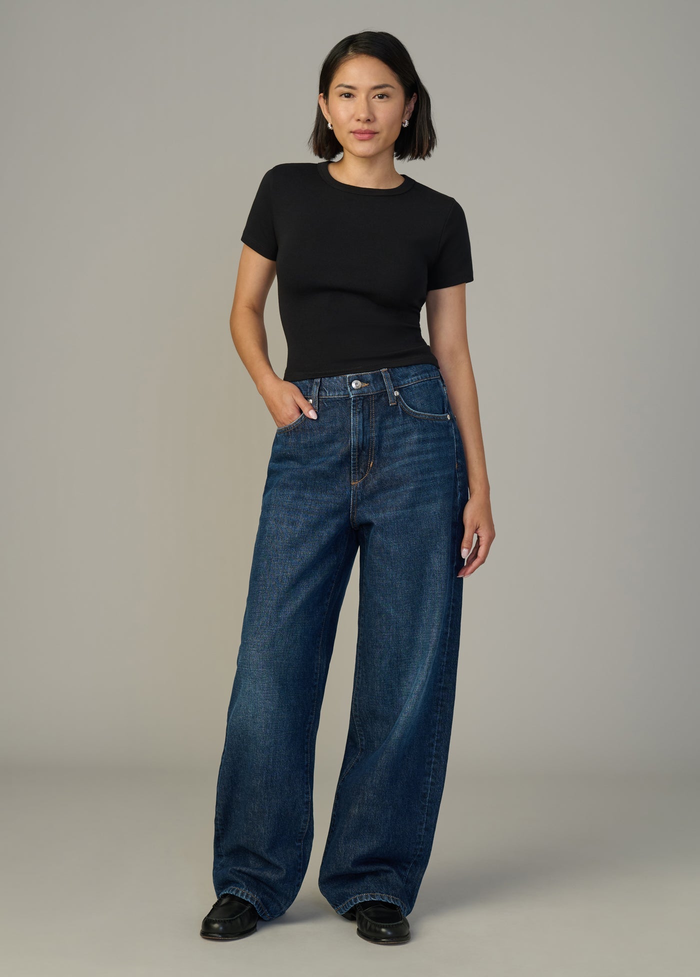 Lifestyle outfit featuring Ryan Petite jeans in Lush wash