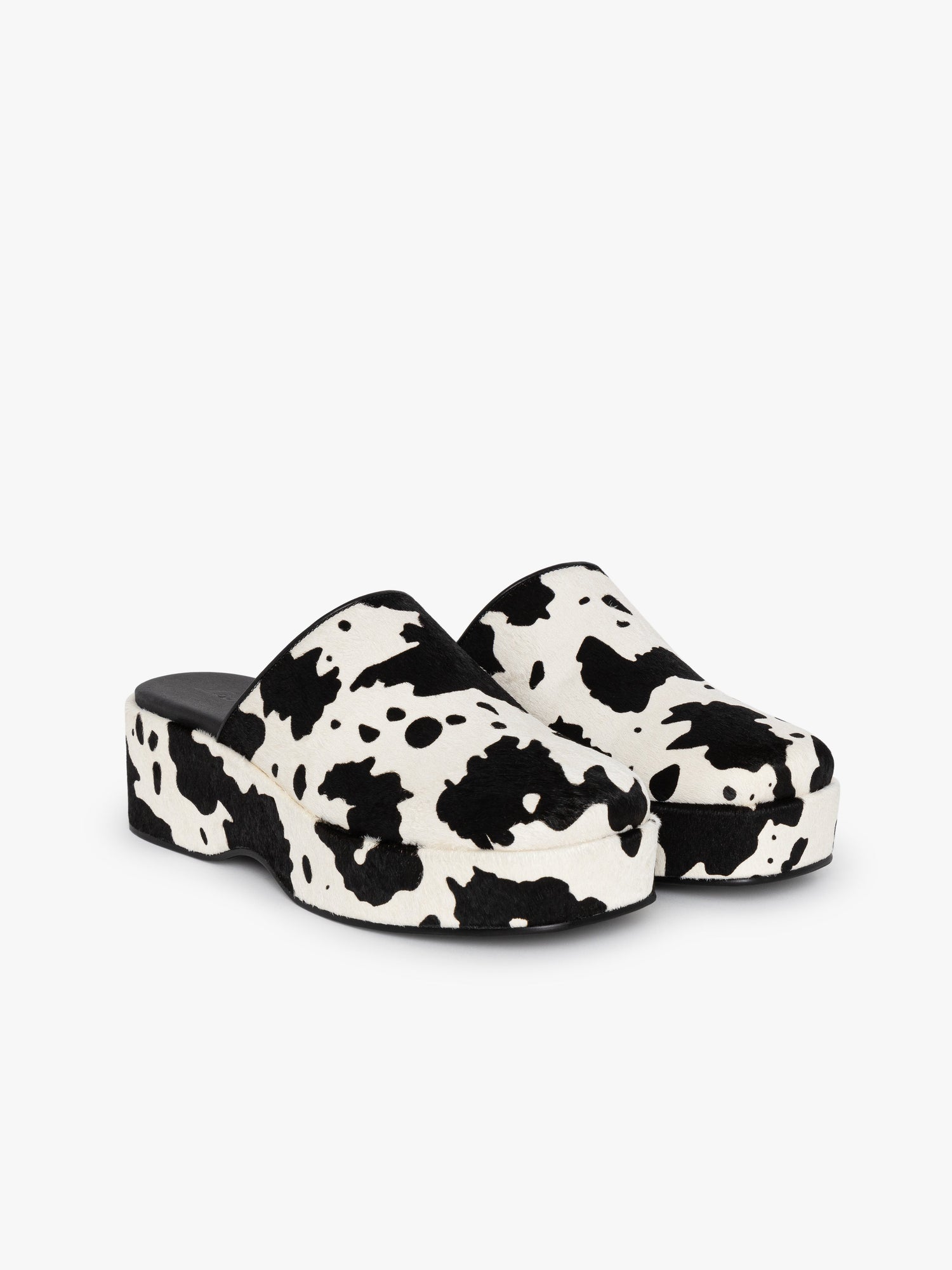Dakota Clog | Black Cow