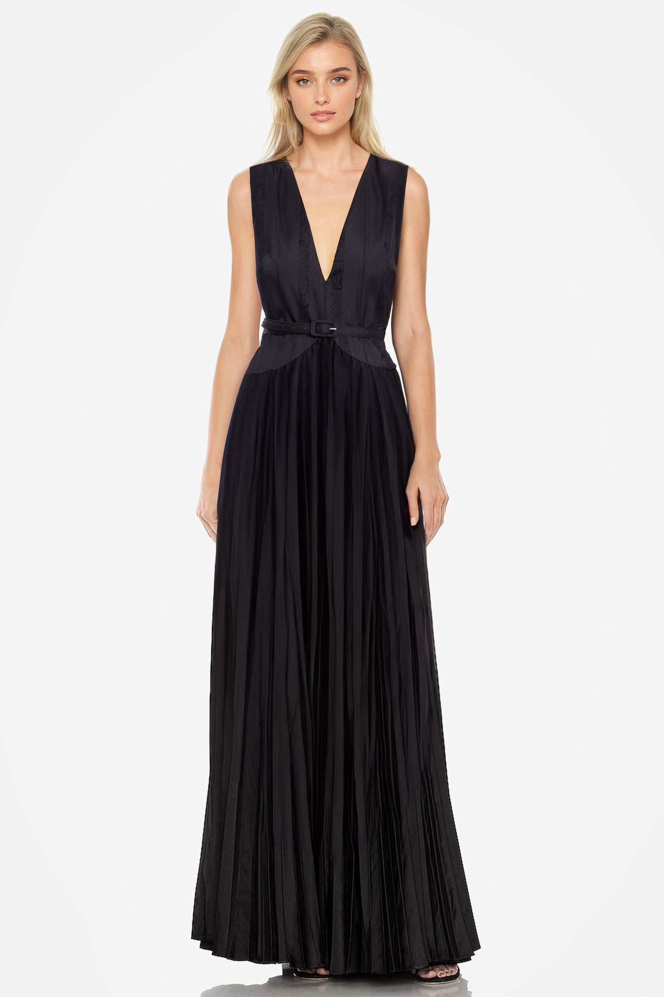 ONE33 SOCIAL | The Jaelyn Black Pleated Gown | Black