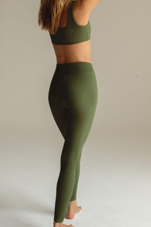 Classic Legging | Olive Micro Scrunch